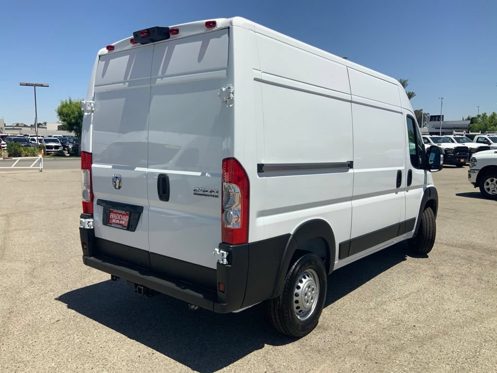 New 2026 RAM ProMaster 2500 w/ Convenience Group FWD image 11
