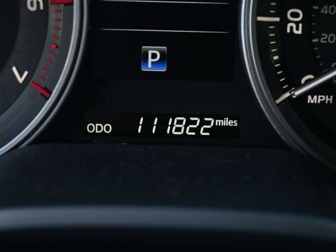 Used 2020 Toyota Land Cruiser Heritage Edition image 13