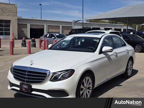 Used 2019 Mercedes-Benz E 300 image 1