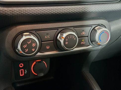 Used 2024 Nissan Kicks S image 22