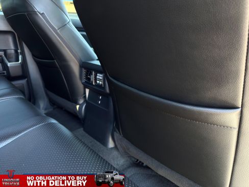 Used 2025 Toyota 4Runner SR5 AWD/4WD image 26