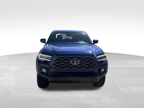 Used 2023 Toyota Tacoma TRD Off-Road w/ Technology Package AWD/4WD image 10