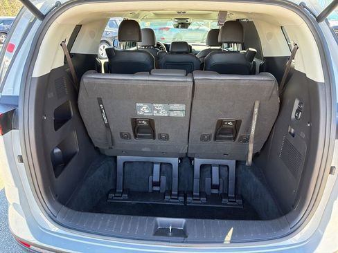 Certified 2024 Kia Carnival SX Prestige image 27