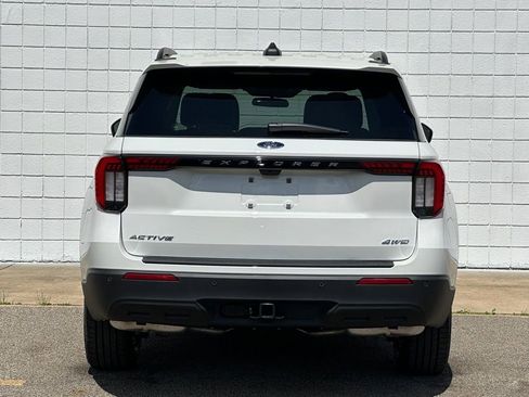 New 2026 Ford Explorer Active image 5