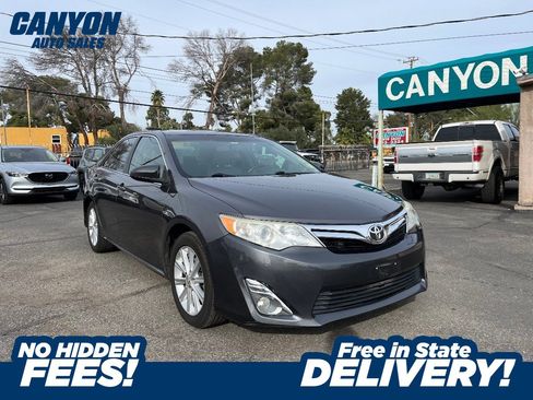 Used 2014 Toyota Camry XLE image 1
