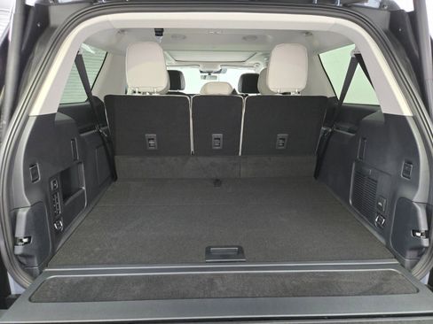 New 2026 Lincoln Navigator L Reserve AWD/4WD image 18