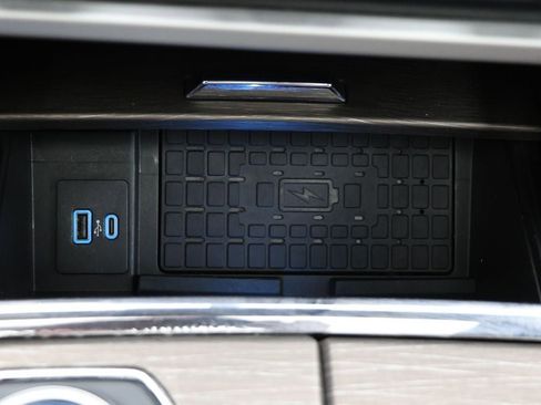 Used 2024 Ford Expedition Limited image 28