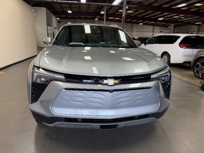 Used 2024 Chevrolet Blazer EV LT AWD/4WD image 9