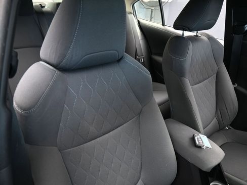 Used 2021 Toyota Corolla LE image 35