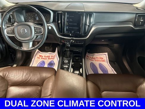 Used 2020 Volvo XC60 T5 Momentum image 19