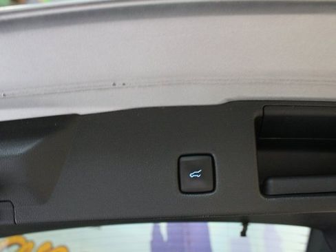 Used 2023 Ford Escape ST-Line image 19