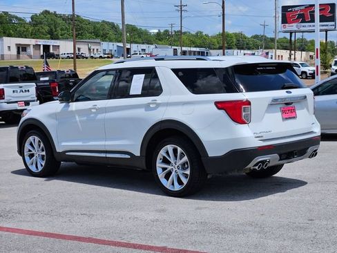 Used 2024 Ford Explorer Platinum w/ Technology Package AWD/4WD image 7