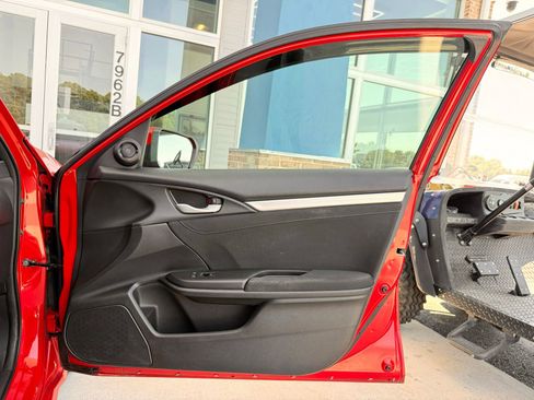 Used 2019 Honda Civic EX image 21