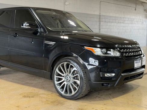 Used 2016 Land Rover Range Rover Sport SE image 5