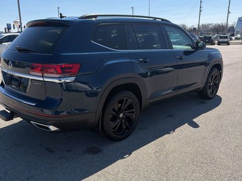 Certified 2023 Volkswagen Atlas SE w/ Black Wheel Package image 6