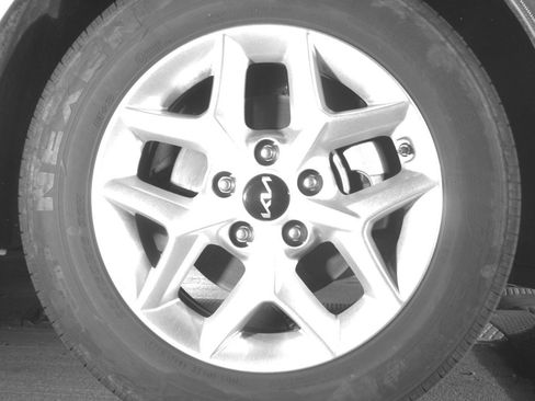 Used 2025 Kia Soul LX w/ LX Technology Package image 10