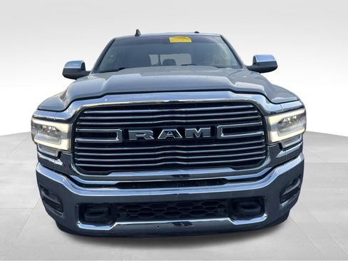 Used 2022 RAM 2500 Laramie AWD/4WD image 2