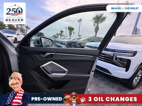 Used 2019 Audi Q3 2.0T Premium Plus AWD/4WD image 29