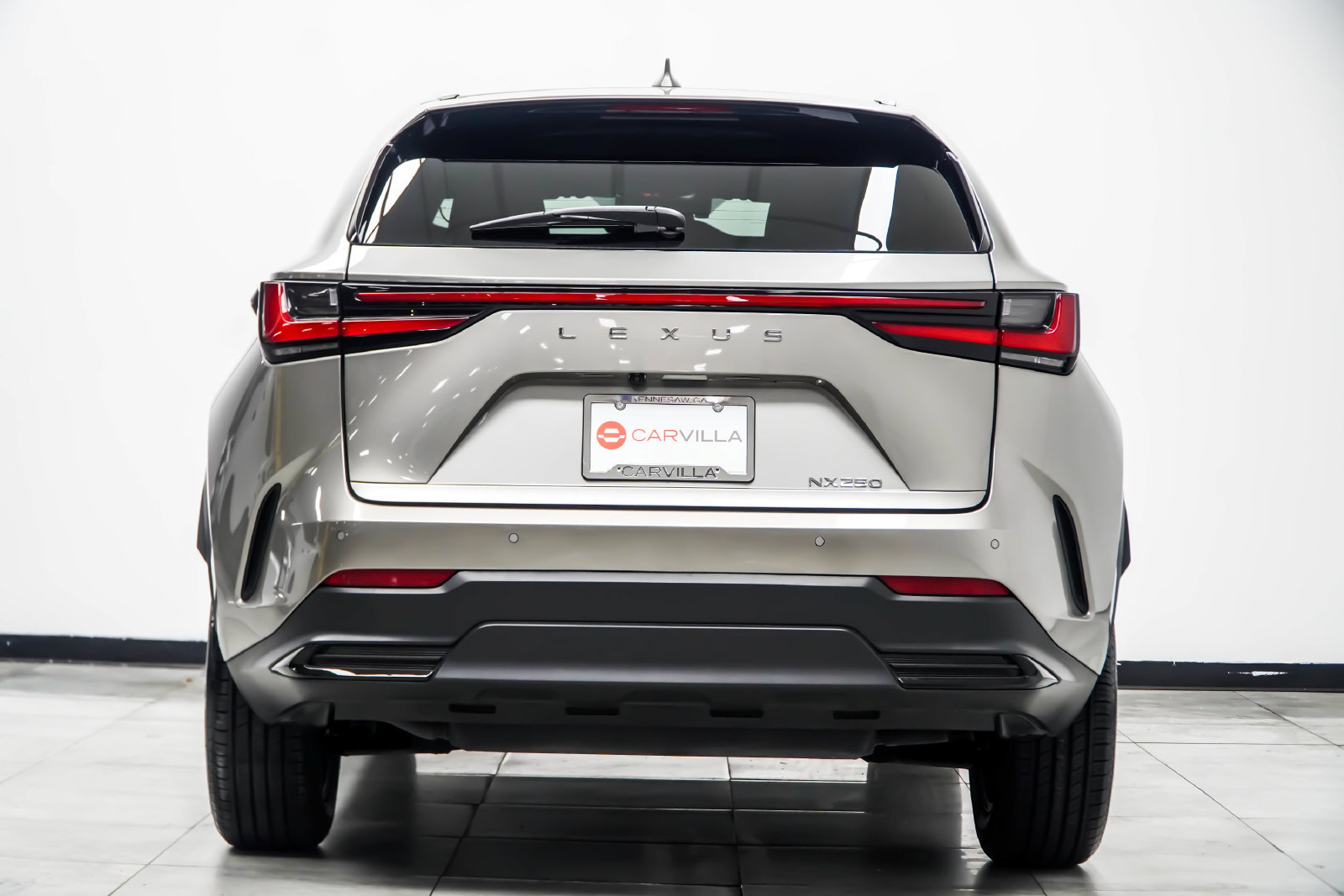 Used 2025 Lexus NX 250 FWD w/ Towing Package (2000 Lbs) image 13