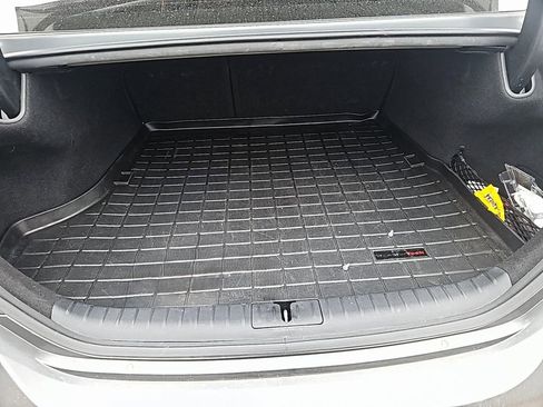 Used 2022 Genesis G70 3.3T Launch Edition image 14