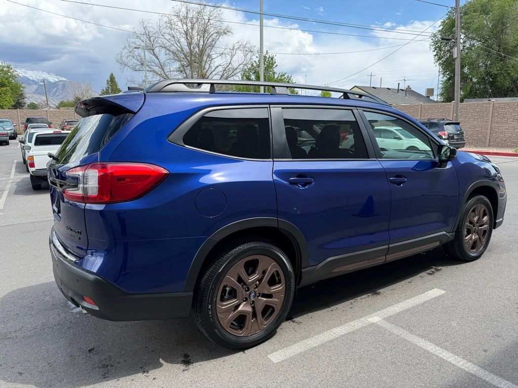 Used 2026 Subaru Ascent Limited Bronze AWD/4WD image 3