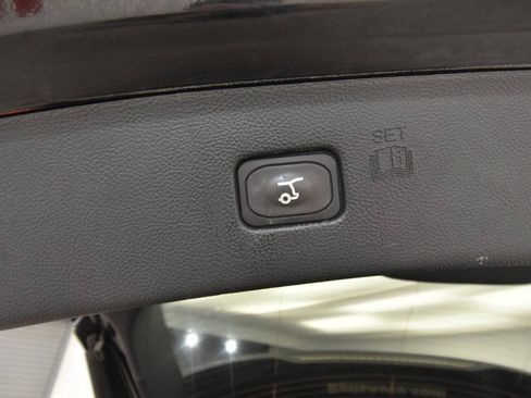 Used 2021 Ford Edge ST w/ Equipment Group 401A AWD/4WD image 37