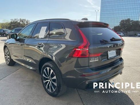 Certified 2025 Volvo XC60 B5 Core image 6