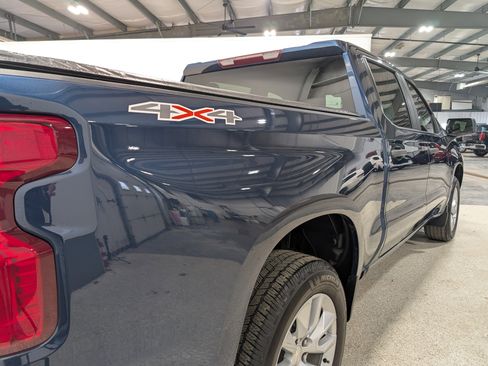 Used 2022 Chevrolet Silverado 1500 Custom image 3