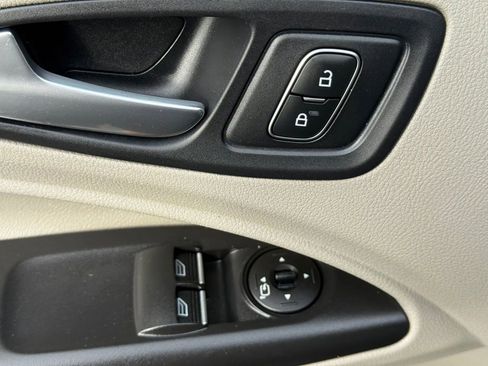 Used 2020 Ford Transit Connect XLT FWD image 14