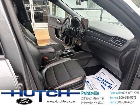 Used 2025 Ford Escape ST-Line Select AWD/4WD image 15