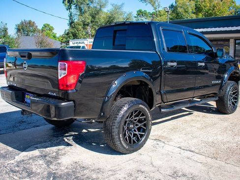 Used 2017 Nissan Titan S image 6