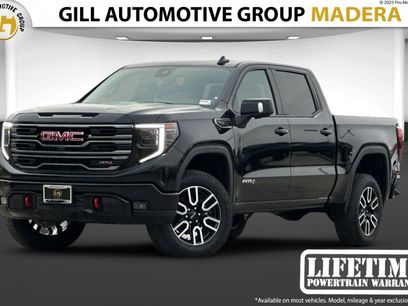 New 2025 GMC Sierra 1500 AT4 w/ AT4 Premium Package