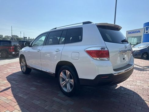 Used 2012 Toyota Highlander Limited w/ Tow Pkg FWD image 34