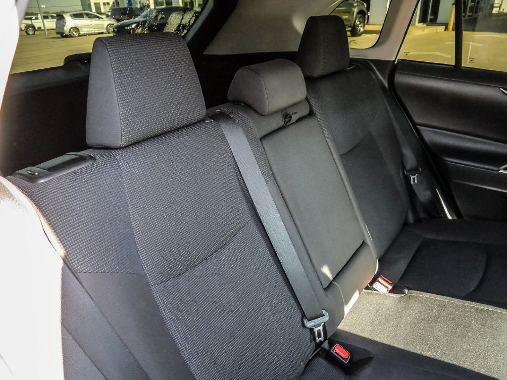 Used 2019 Toyota RAV4 LE AWD/4WD image 23