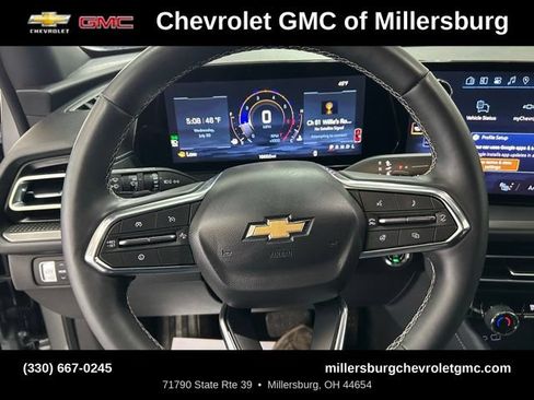 Used 2025 Chevrolet Traverse LT FWD image 20