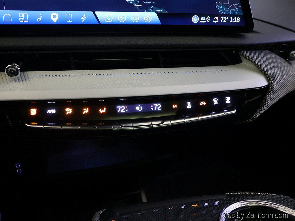 Used 2025 Cadillac Optiq Luxury 2 w/ LPO, Floor Liner Package AWD/4WD image 24