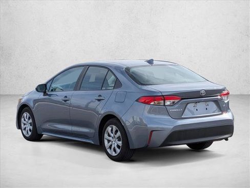 Used 2025 Toyota Corolla LE image 8