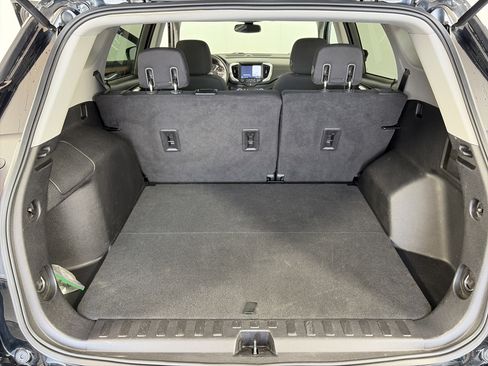 Used 2018 GMC Terrain SLE w/ Driver Convenience Package FWD image 14
