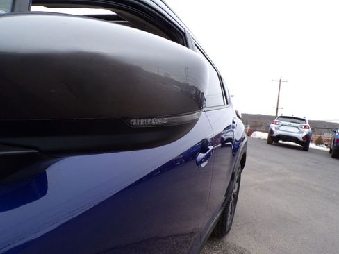 Certified 2025 Subaru Crosstrek 2.0i Premium AWD/4WD image 3