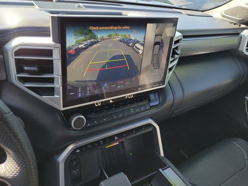 Used 2024 Toyota Tundra Platinum AWD/4WD image 24