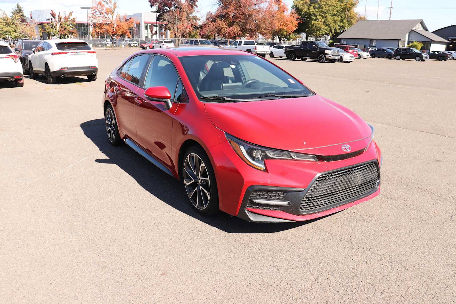 Used 2020 Toyota Corolla XSE FWD image 3