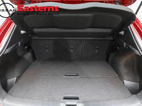 Used 2022 Nissan Rogue Sport SV w/ Technology Package image 9