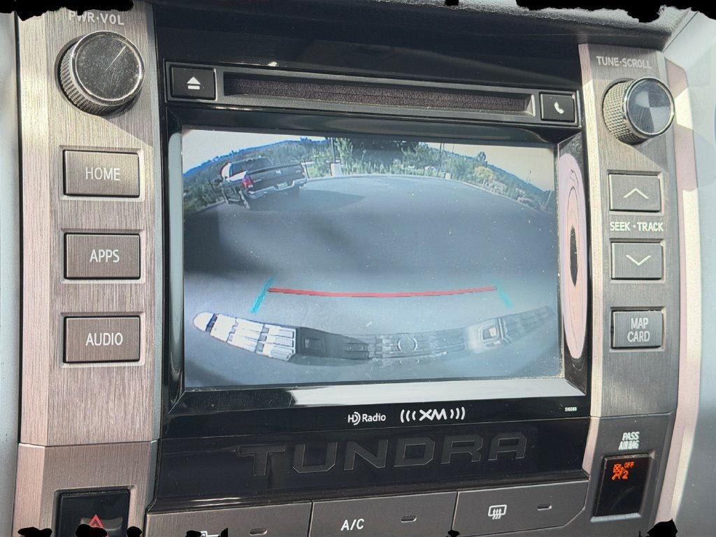 Used 2018 Toyota Tundra SR5 w/ SR5 Upgrade Package AWD/4WD image 18