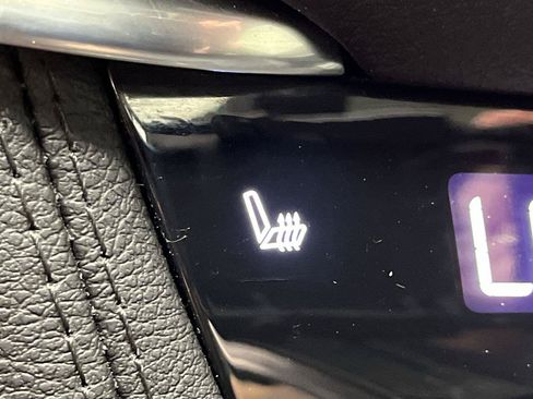 Used 2024 Cadillac XT5 Sportv w/ LPO, Floor Liner Package AWD/4WD image 23