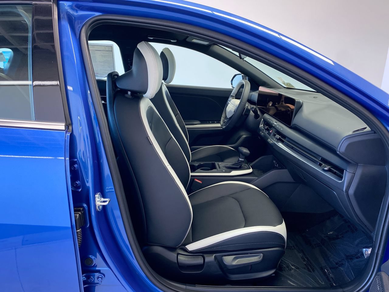New 2026 Kia K4 GT-Line FWD image 30