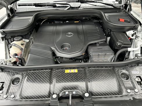 Certified 2025 Mercedes-Benz GLS 450 4MATIC image 55