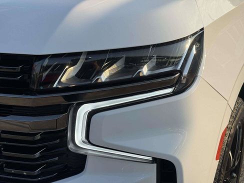 Used 2021 Chevrolet Tahoe RST w/ Luxury Package RWD image 12