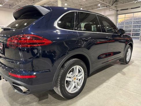 Used 2016 Porsche Cayenne image 39