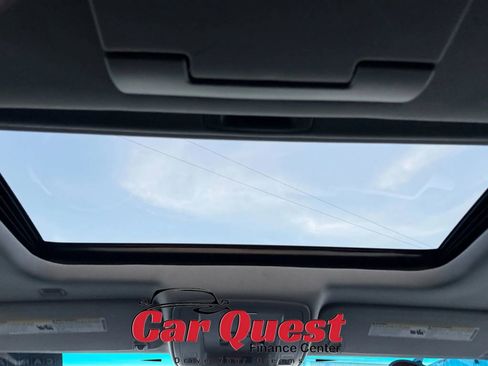 Used 2016 GMC Yukon XL SLT w/ Open Road Package AWD/4WD image 34