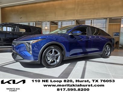 New 2025 Kia K4 LXS